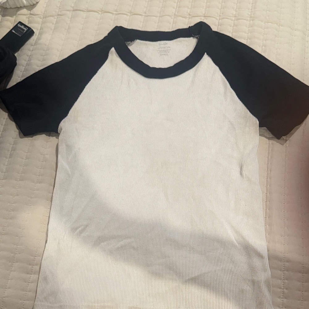Black and White Raglan women’s Shirt